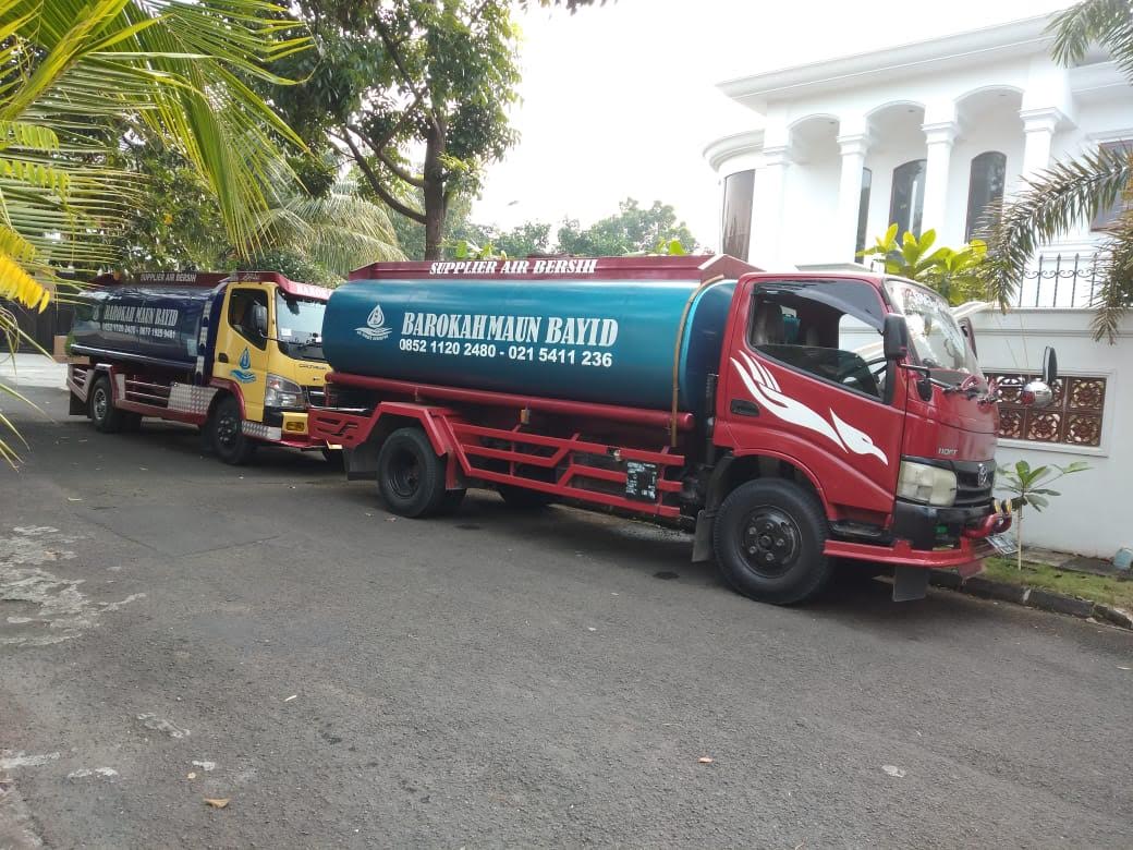 CV. Barokah Maun Bayid Sebagai perusahaan pemasok air bersih dan air Pengunungan. Berdiri sejak Tahun 2018. Kami siap Melayani Masyarakat Penguna Air bersih & Air Gunung untuk wilayah Jabodetabek, Jakarta, Bogor, Depok, Tangerang, bekasi, Serang Provinsi Banten. Dan Lampung. Dengan Kualitas dan Kuantitas air bersih dari sumber mata air terbaik. Visi dan Misi Kami mengedepankan kualitas dan keandalan dalam setiap layanan yang kami tawarkan. Dengan teknologi canggih dan tim professional berpengalaman, kami memastikan bahwa setiap tetes air yang kami suplai memenuhi standar kebersihan dan kesehatann yang tertinggi. kami mensuplai air untuk kebutuhan/Keperluan Rumah tangga, Industri, Restorant, Depot isi ulang Air Minum, Kolam renang, Apartemen, Rumah Sakit, Pelabuhan,dan lain-lain. Armada Truk Tangki Air kami sangat memadai siap melayani pemesanan air bersih & air gunung dengan kapasitas besar & kapasitas kecil. Melayani pemesanan dengan partai besar maunpun kecil. Dan kami siap melayani pemesanan air besih dan air Gunung 24 jam.
